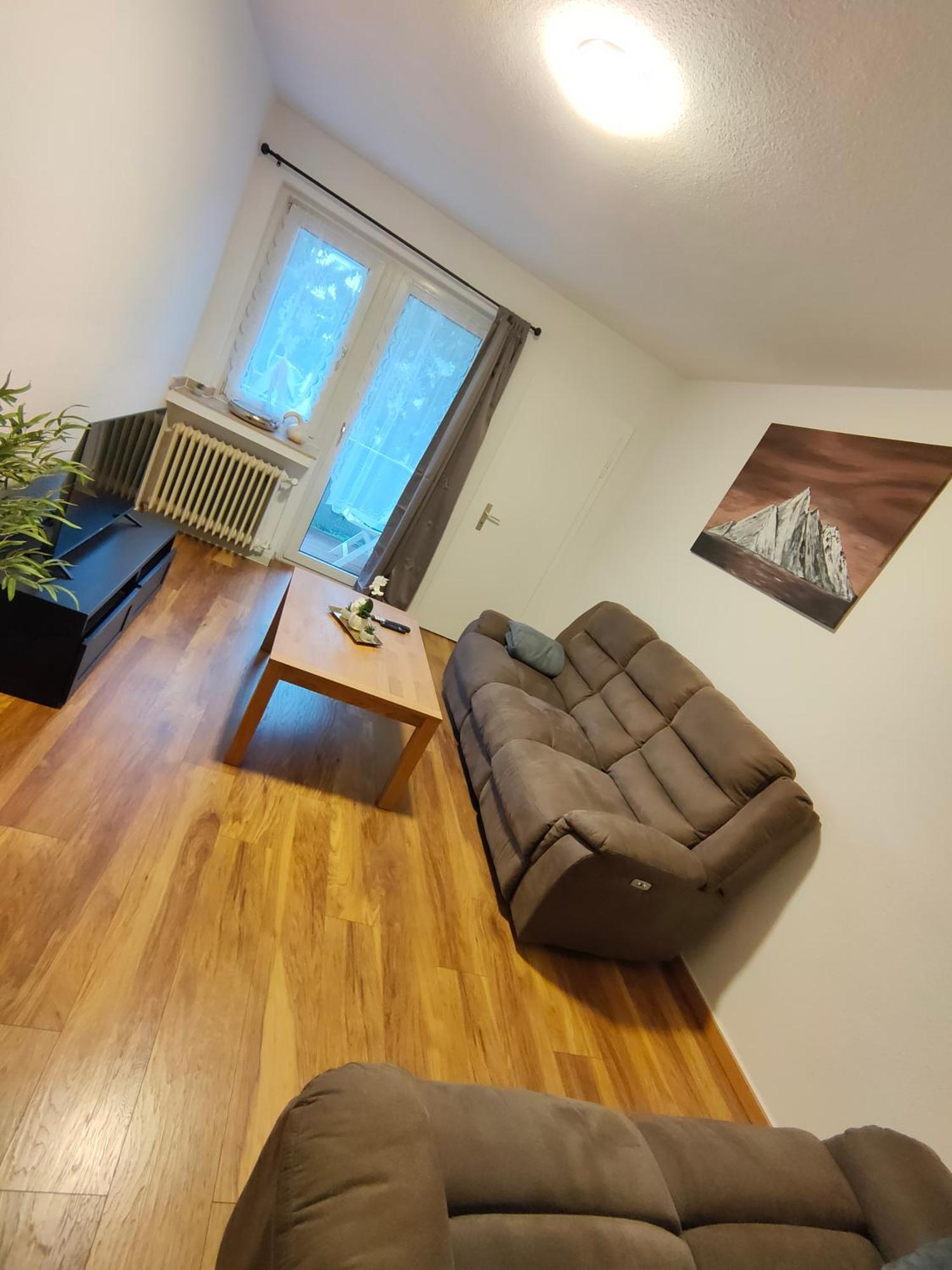 Large Central Apartment - Modern & Fully Equipped - Near Fair 쾰른 외부 사진