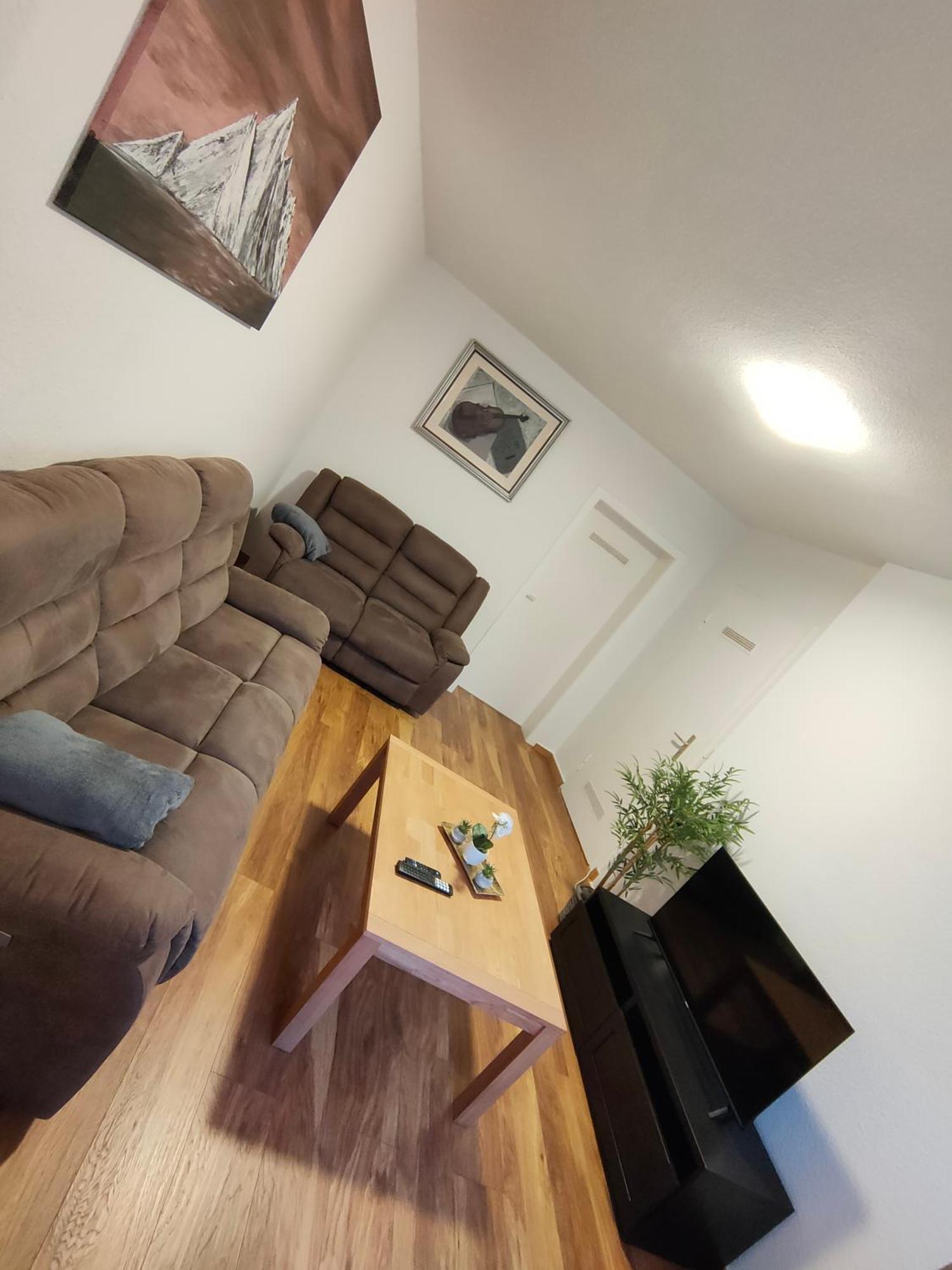 Large Central Apartment - Modern & Fully Equipped - Near Fair 쾰른 외부 사진