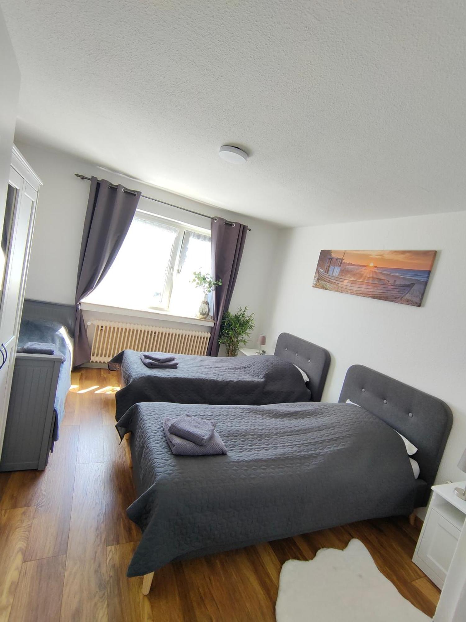 Large Central Apartment - Modern & Fully Equipped - Near Fair 쾰른 외부 사진